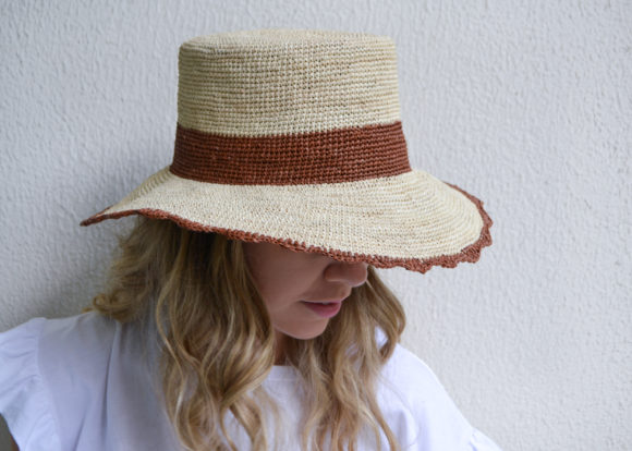 Crochet Bucket Hat with Scalloped Brim