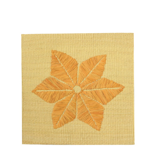 Square straw placemat with handwoven flower